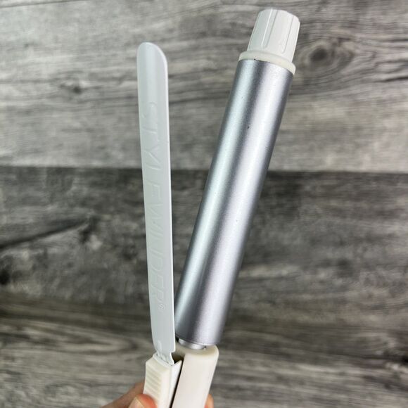 Bio Ionic StyleWinder Rotating Curling Iron – Professional Hair Styling Tool - Picture 7 of 10